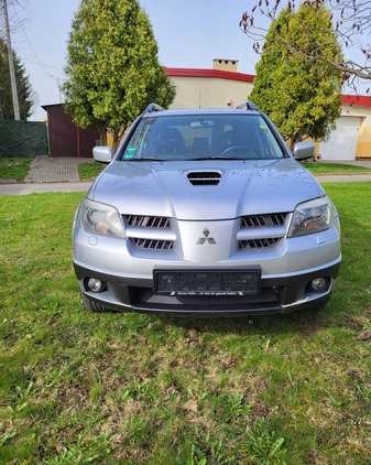 Mitsubishi Outlander cena 18700 przebieg: 327000, rok produkcji 2005 z Rzeszów małe 154